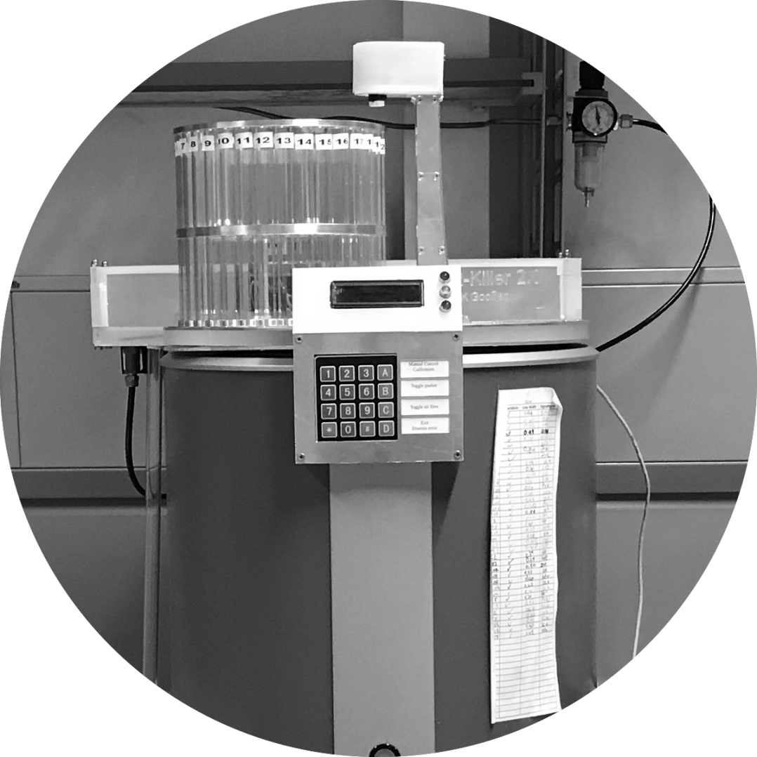 Benchtop NMR spectrometer